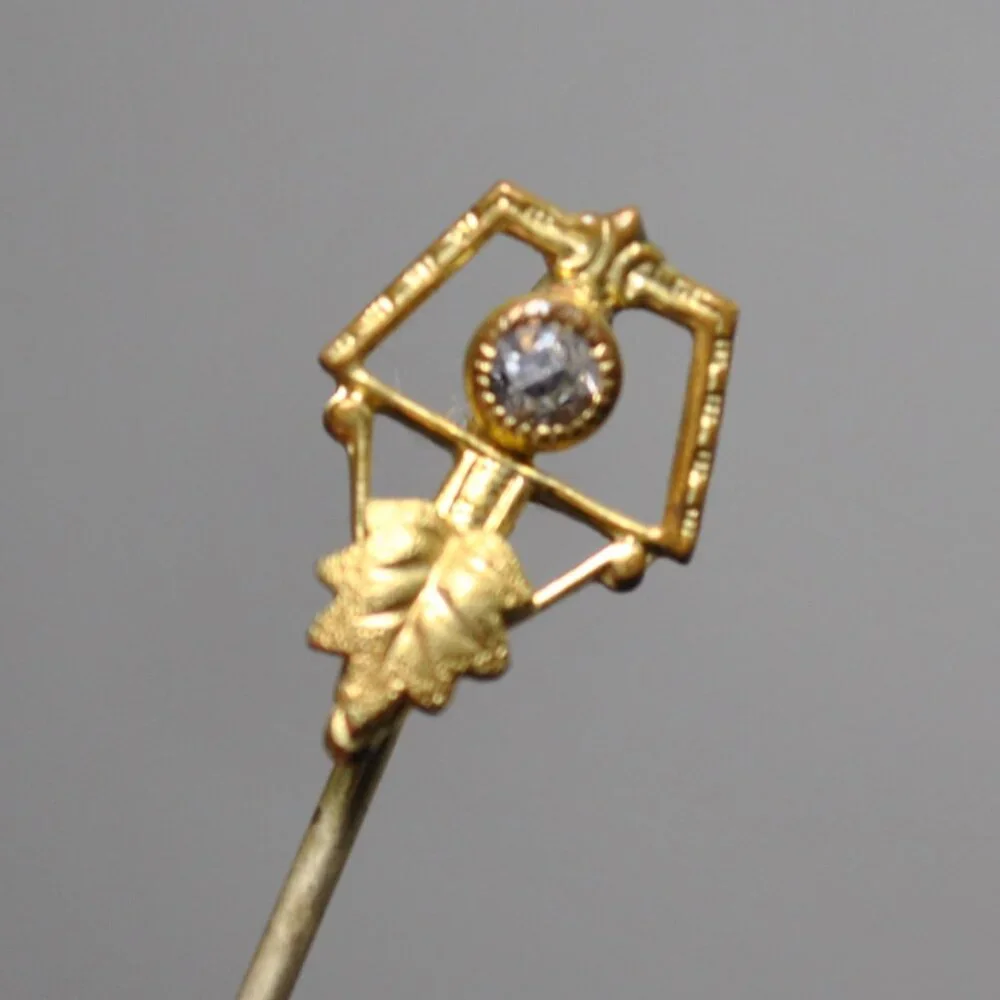 Antique Golden Edwardian Stick Pin with Paste Stone & Leaf